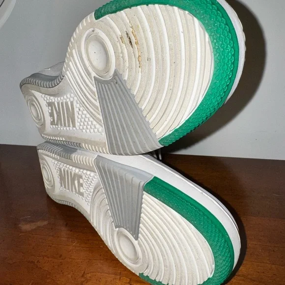 NIKE WOMENS GAMMA FORCE Womens "Malachite" DX9176 106 Size 9.5 - Picture 3 of 8